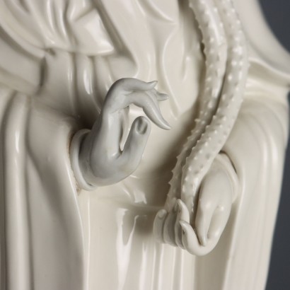 Guanyin Porcelain Statue