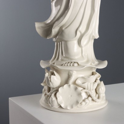 Guanyin Porcelain Statue