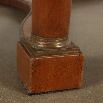 TABLE, Empire table in walnut