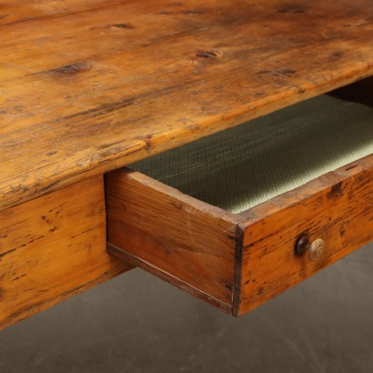 Table, Table en sapin, fin du XIXe siècle
