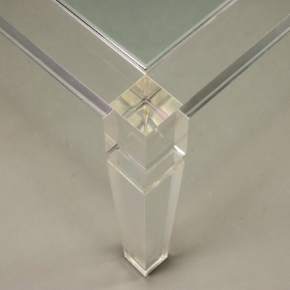 Tavolino trasparente in plexiglas e vetr