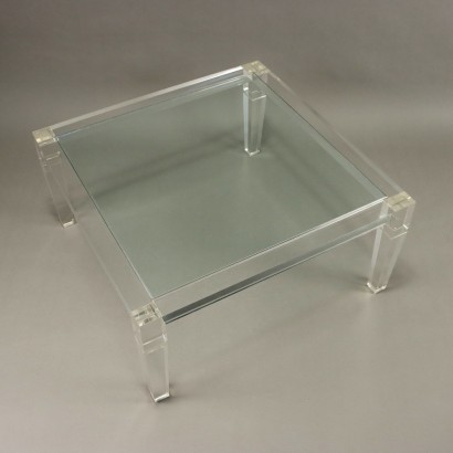 Tavolino trasparente in plexiglas e vetr