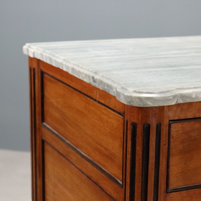 Commode, Commode en noyer