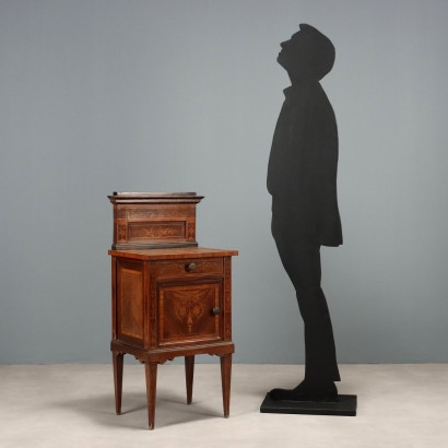 Table de chevet, table de chevet du début du XXe siècle