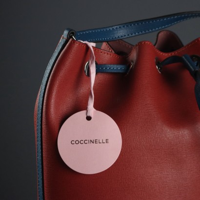 Bolso tipo cubo con diseño de mariquitas