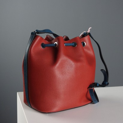Bolso tipo cubo con diseño de mariquitas