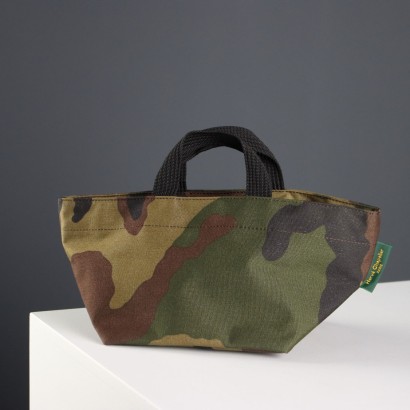 Bolso de camuflaje de Herve Chapelier