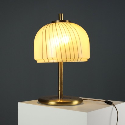 Lámpara de mesa de cristal y latón de los años 70