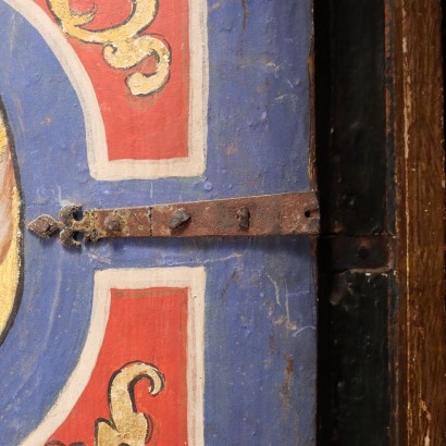 Mannerist Wardrobe