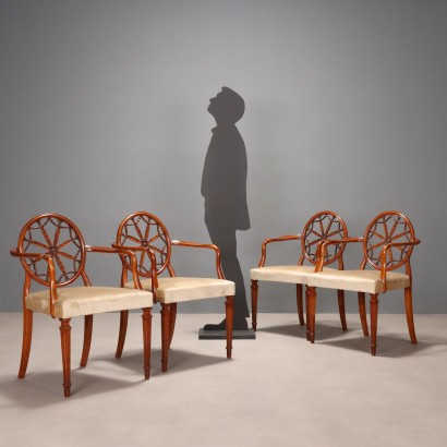 4 Sessel mit Stil, Vier Sessel mit Stil