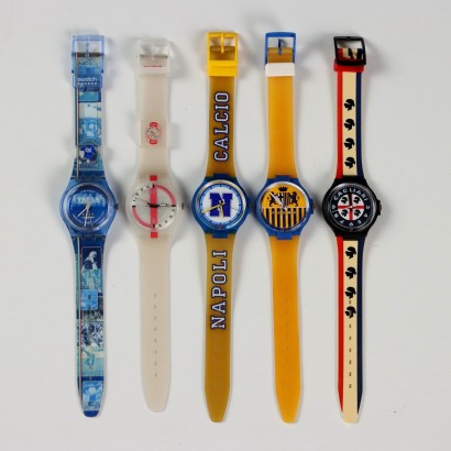 Conjunto de 5 relojes Swatch con temática de fútbol