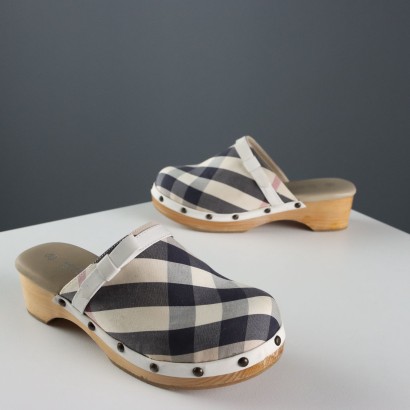 Zuecos Burberry