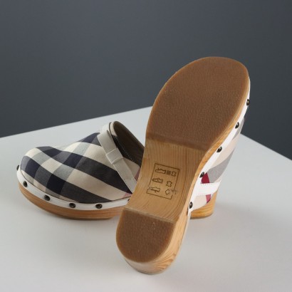 Burberry Clogs
