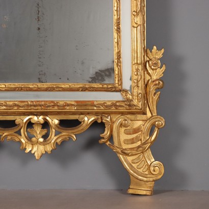Golden mirror