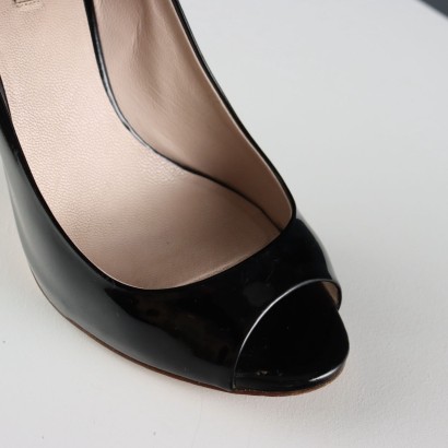 Miu Miu Offene Zehenpartie Schwarz und Gold