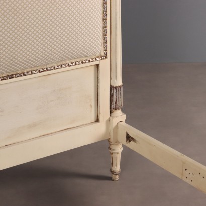 Bett, Bett im neoklassizistischen Stil