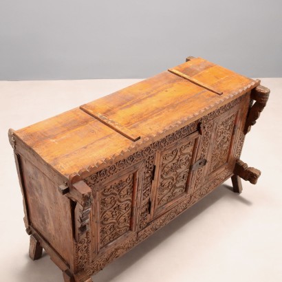 CREDENZA,Credenzino in Legno Esotico Intagliato