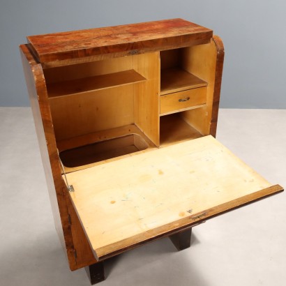 Gabinete de hojas abatibles de la década de 1940
