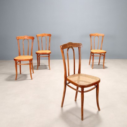 Gruppe von 4 Thonet-Stühlen aus Buche