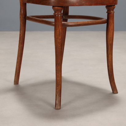 Gruppe von 4 Stühlen, Gruppe von 4 Thonet-Stühlen in Buche