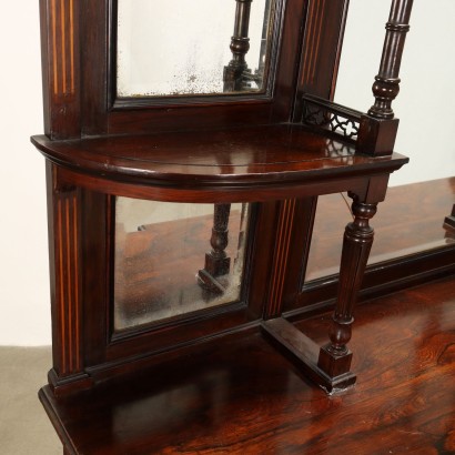 Sideboard mit Regal