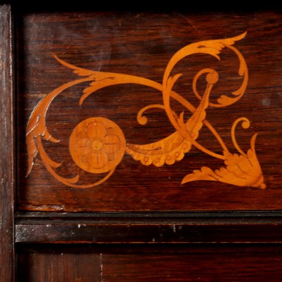 Sideboard mit Regal