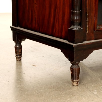 Sideboard mit Regal