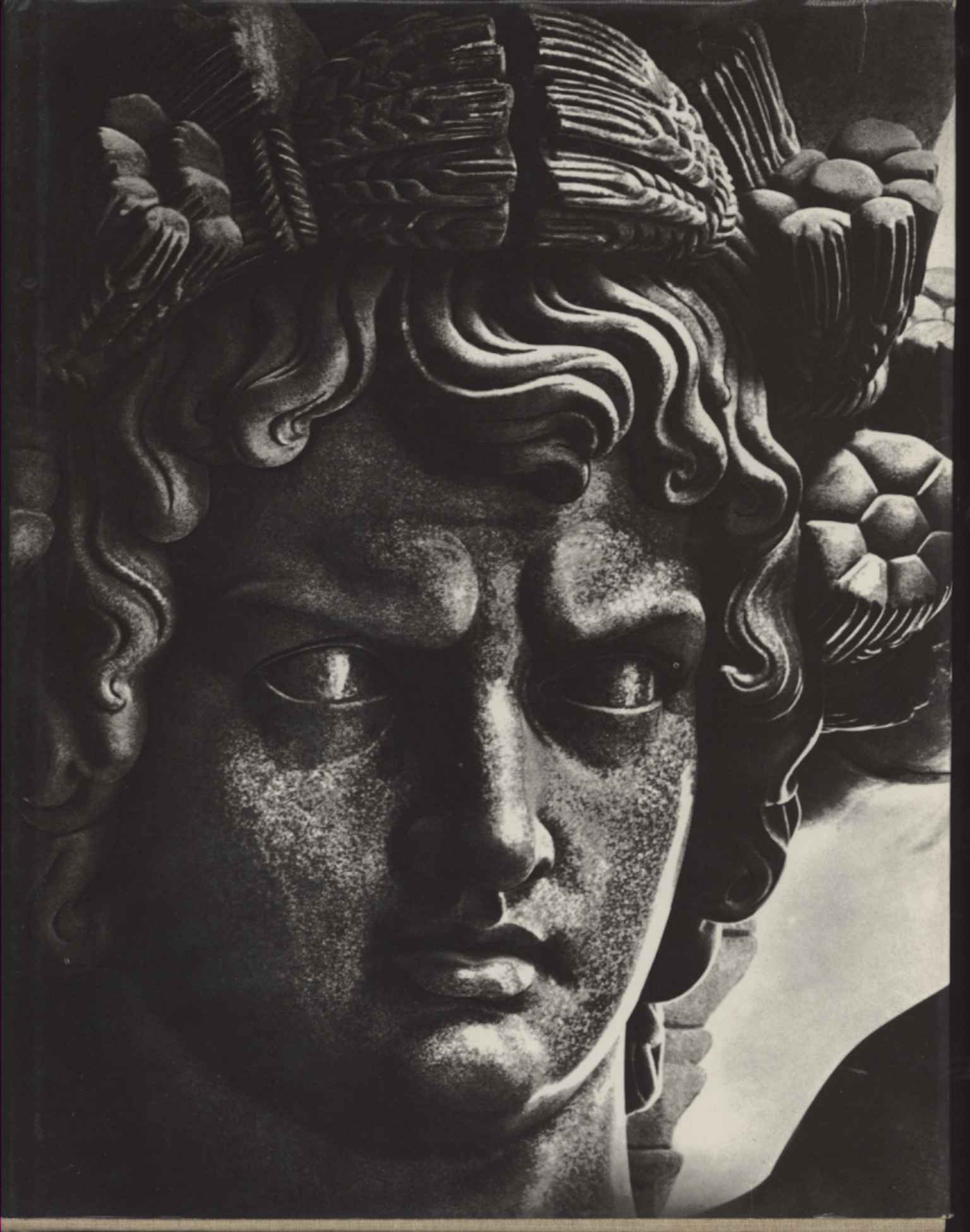 Monumental and decorative sculpture of L