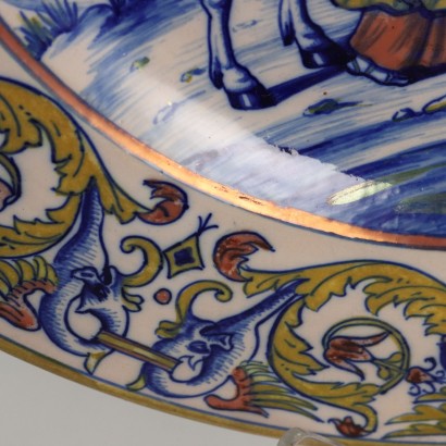 Piatto da Parata in Maiolica Dipinta a