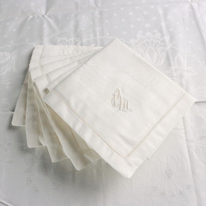 Flanders Tablecloth with Six Napkins