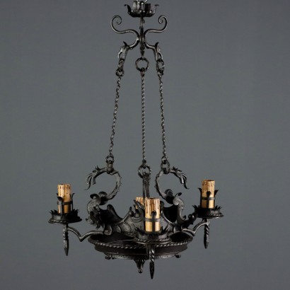 Kronleuchter im Neorenaissance-Stil