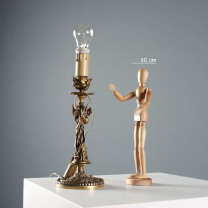 Par de candelabros de bronce bruñido,Par de candelabros de bronce bruñido,Par de candelabros de bronce bruñido