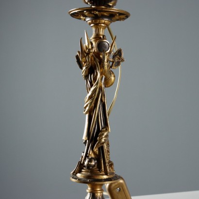 Par de candelabros de bronce bruñido,Par de candelabros de bronce bruñido,Par de candelabros de bronce bruñido