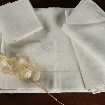 Drap simple avec une taie d'oreiller