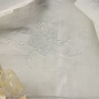 Drap simple avec une taie d'oreiller
