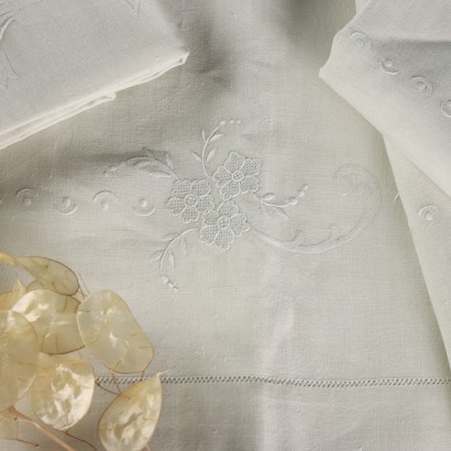 Drap simple avec une taie d'oreiller