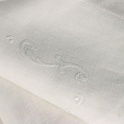 Drap simple avec une taie d'oreiller