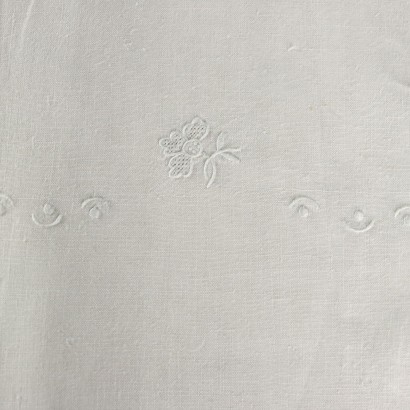 Drap simple avec une taie d'oreiller