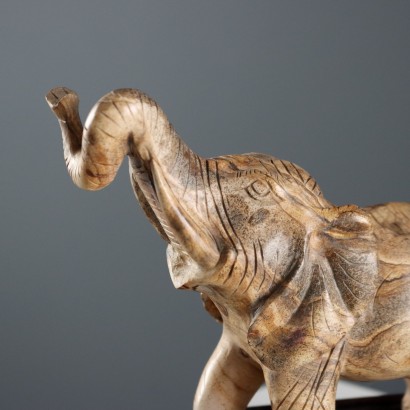 Elefante de piedra
