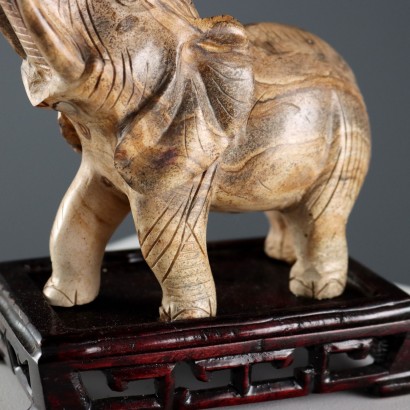 Elefante de piedra