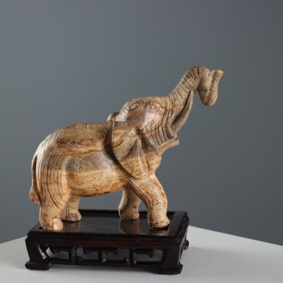 Elefante de piedra