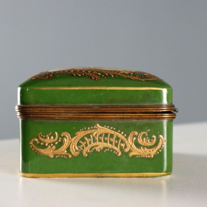 Cofre de porcelana de la fábrica S