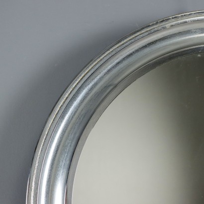 Round mirror from the 1960s