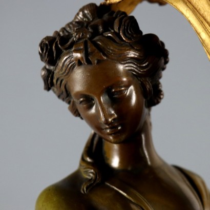 Par de candelabros de bronce y mármol