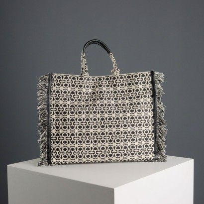 Coccinelle Never Without Bag