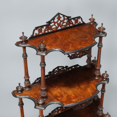 Etagere