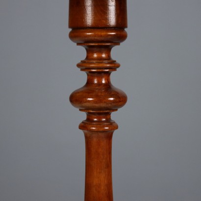 TABLE BASSE, Table centrale en hêtre