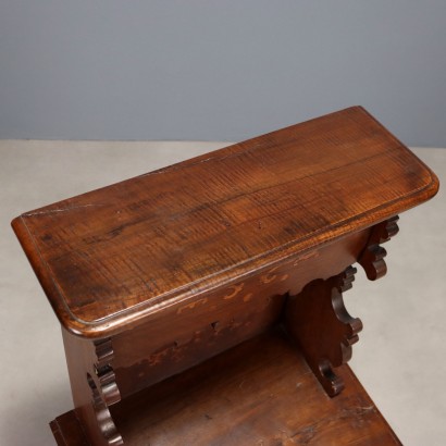 Agenouilloir, agenouilloir baroque en érable et noyer