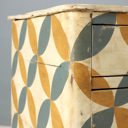 Commode du début du XIXe siècle, commode Umbertino de la fin du XIXe siècle