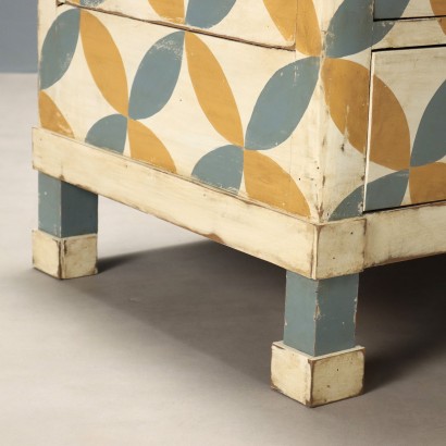 Commode du début du XIXe siècle, commode Umbertino de la fin du XIXe siècle